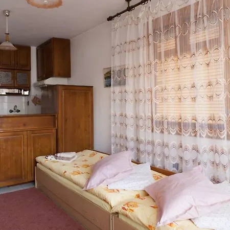 Ulitsa Kumanovo 1 - Petkovi 아파트 *